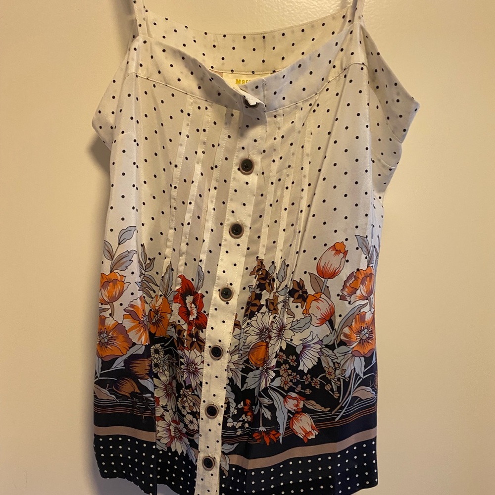 Cute summer floral top